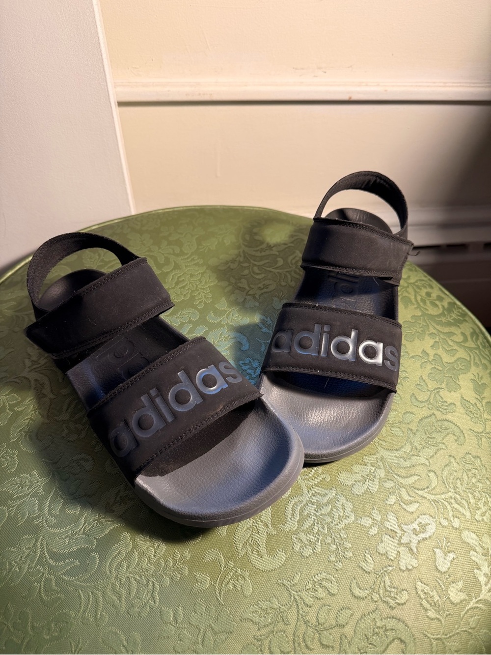 Adidas Adilette Sandals Black and Grey UNISEX SIZE 7, 7M, 8W